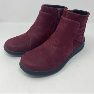NIB Clarks Cloudsteppers Sillian Red Ankle Boot
